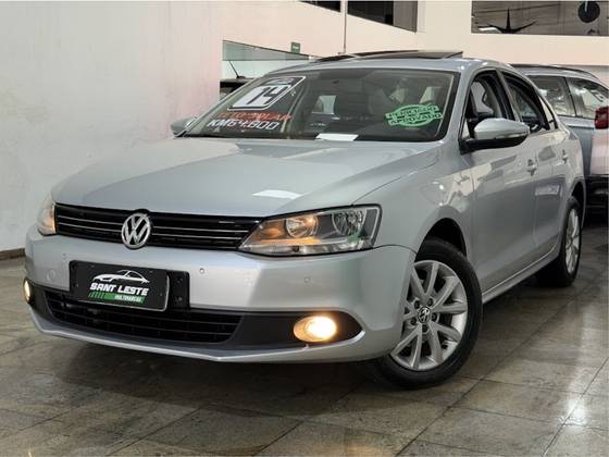 VOLKSWAGEN JETTA 2.0 COMFORTLINE FLEX 4P TIPTRONIC